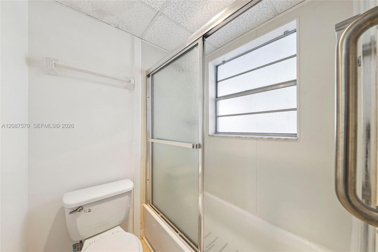 7887 Golf Cir Dr, Unit 106, Margate, FL 33063 Photo