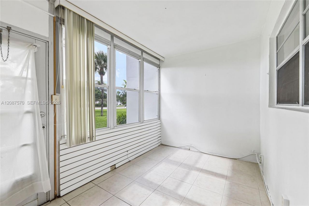 7887 Golf Cir Dr, Unit 106, Margate, FL 33063 Photo