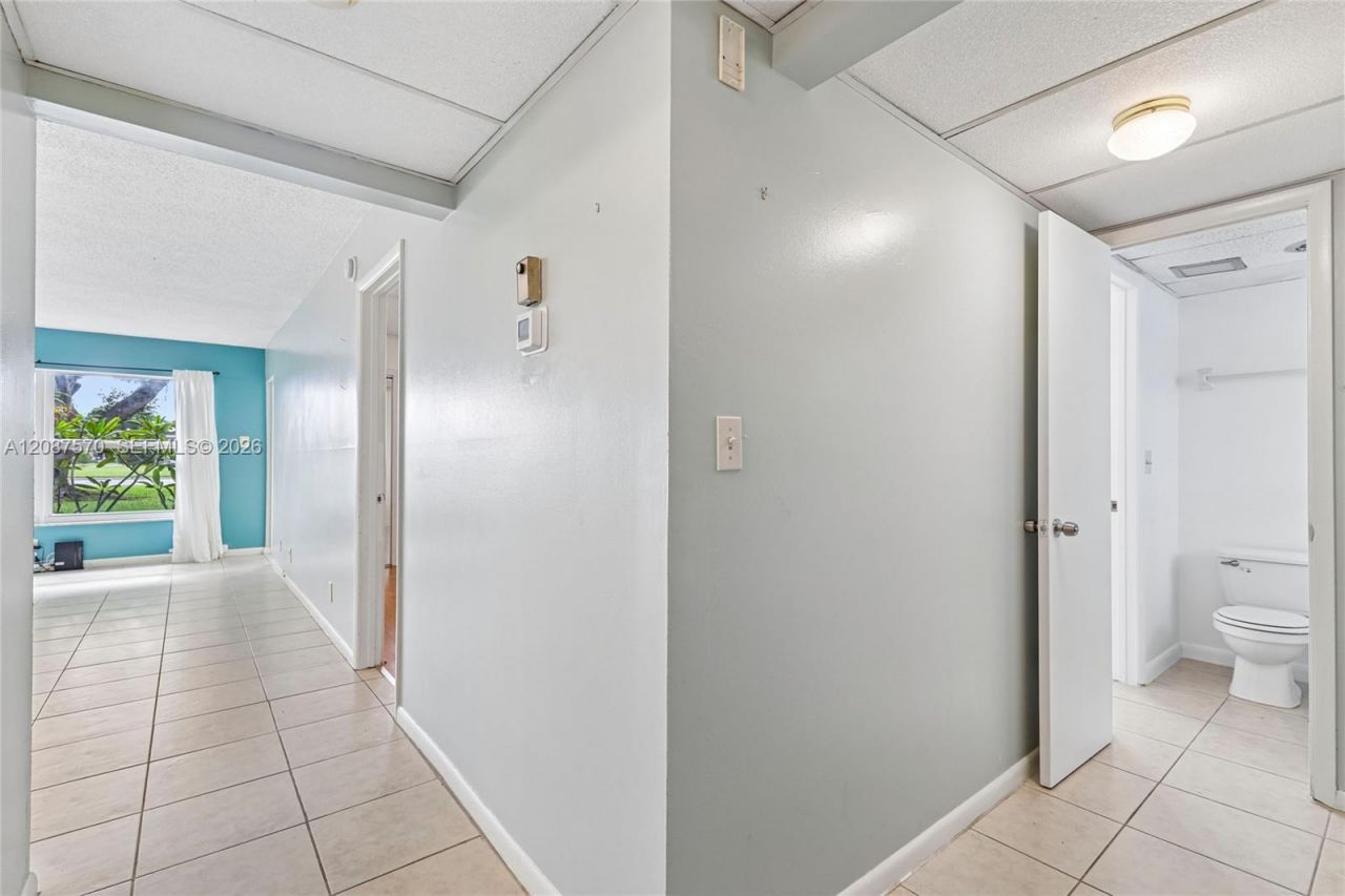 7887 Golf Cir Dr, Unit 106, Margate, FL 33063 Photo