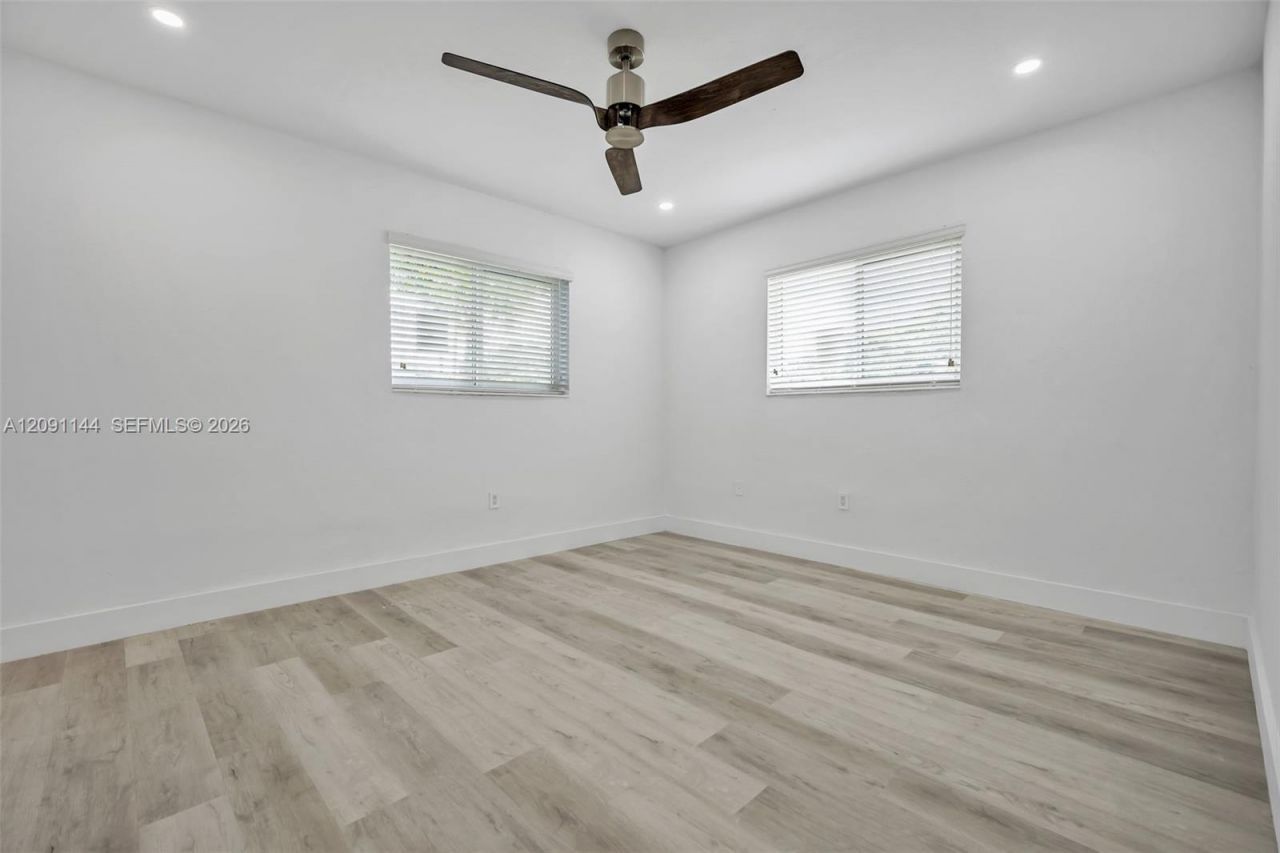 1401 NE 152nd St , North Miami Beach, FL 33162 Photo