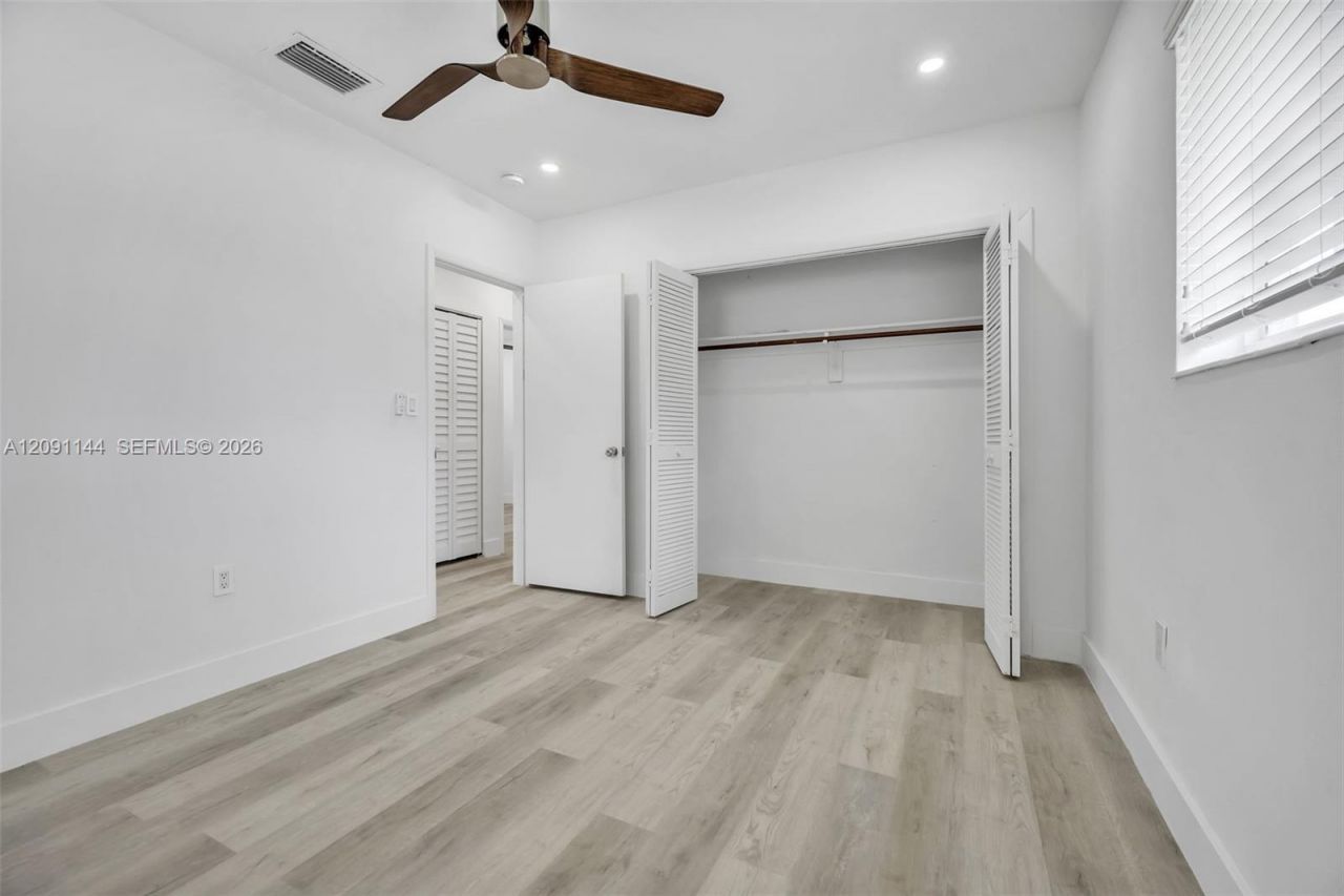 1401 NE 152nd St , North Miami Beach, FL 33162 Photo