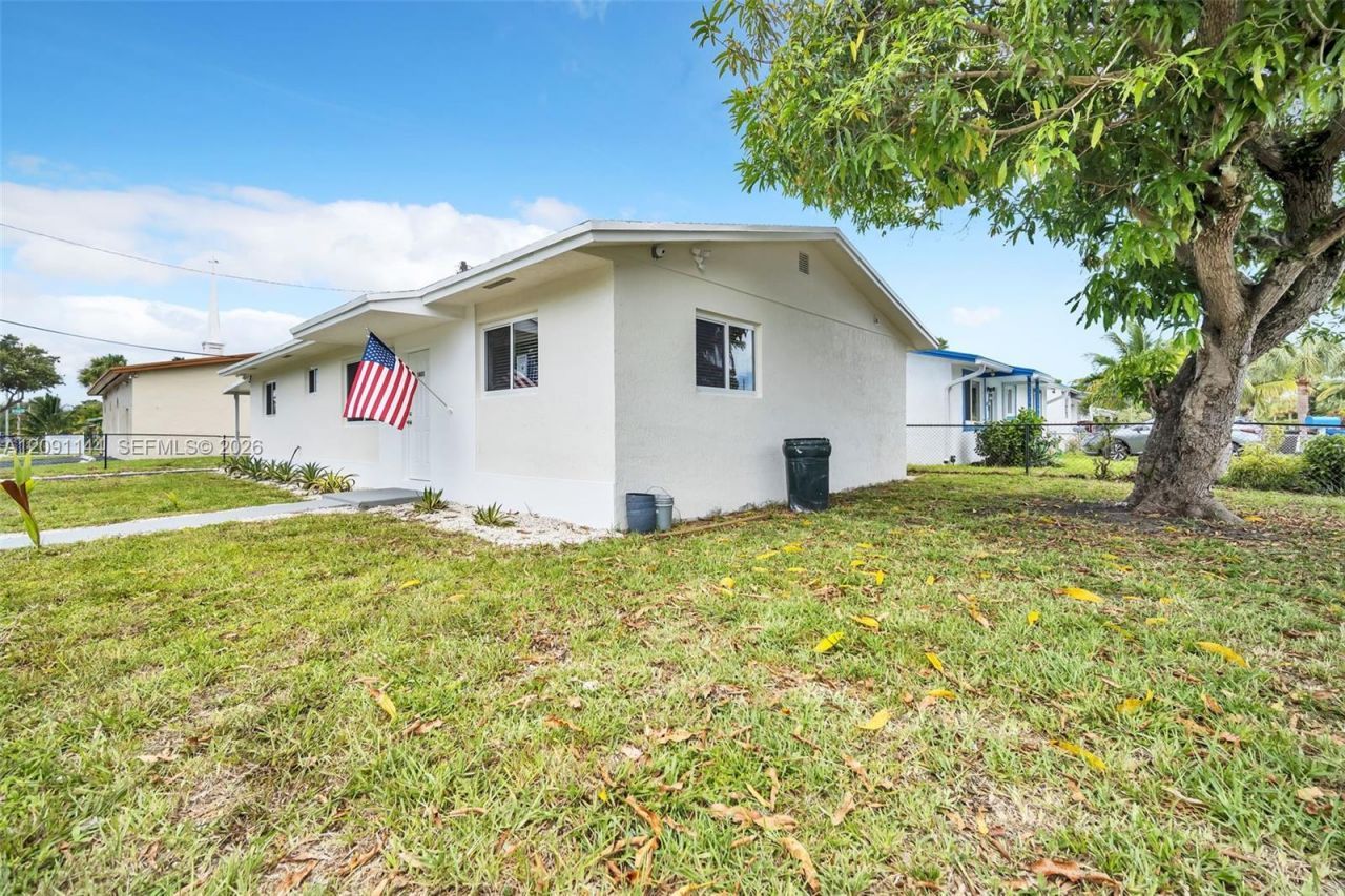 1401 NE 152nd St , North Miami Beach, FL 33162 Photo