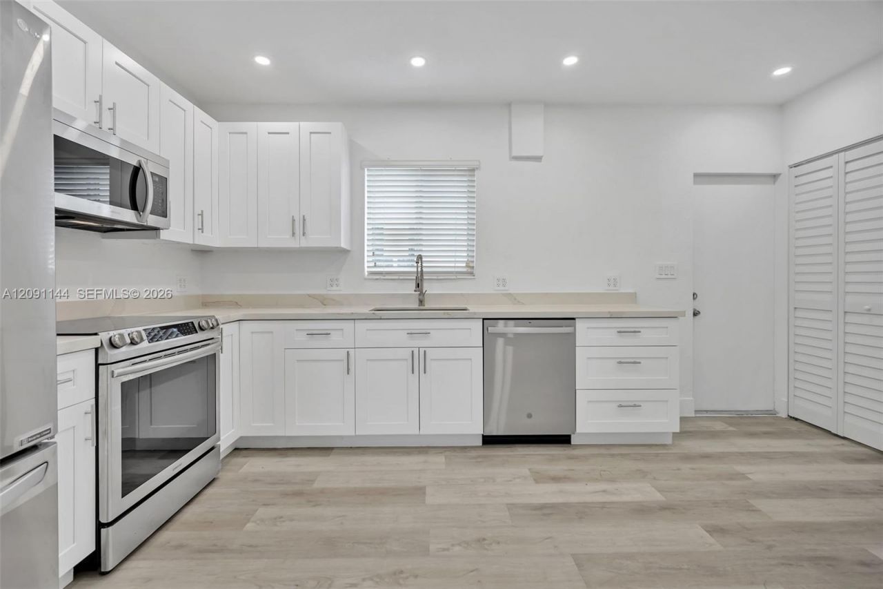 1401 NE 152nd St , North Miami Beach, FL 33162 Photo