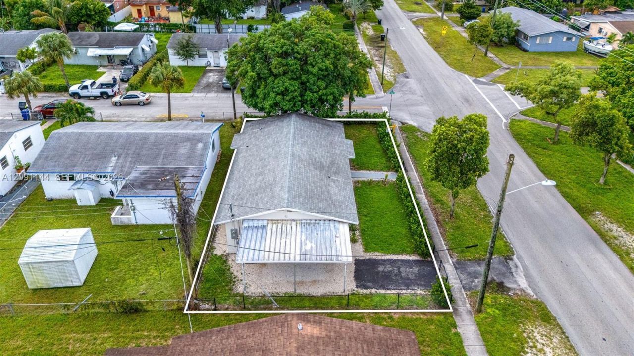 1401 NE 152nd St , North Miami Beach, FL 33162 Photo
