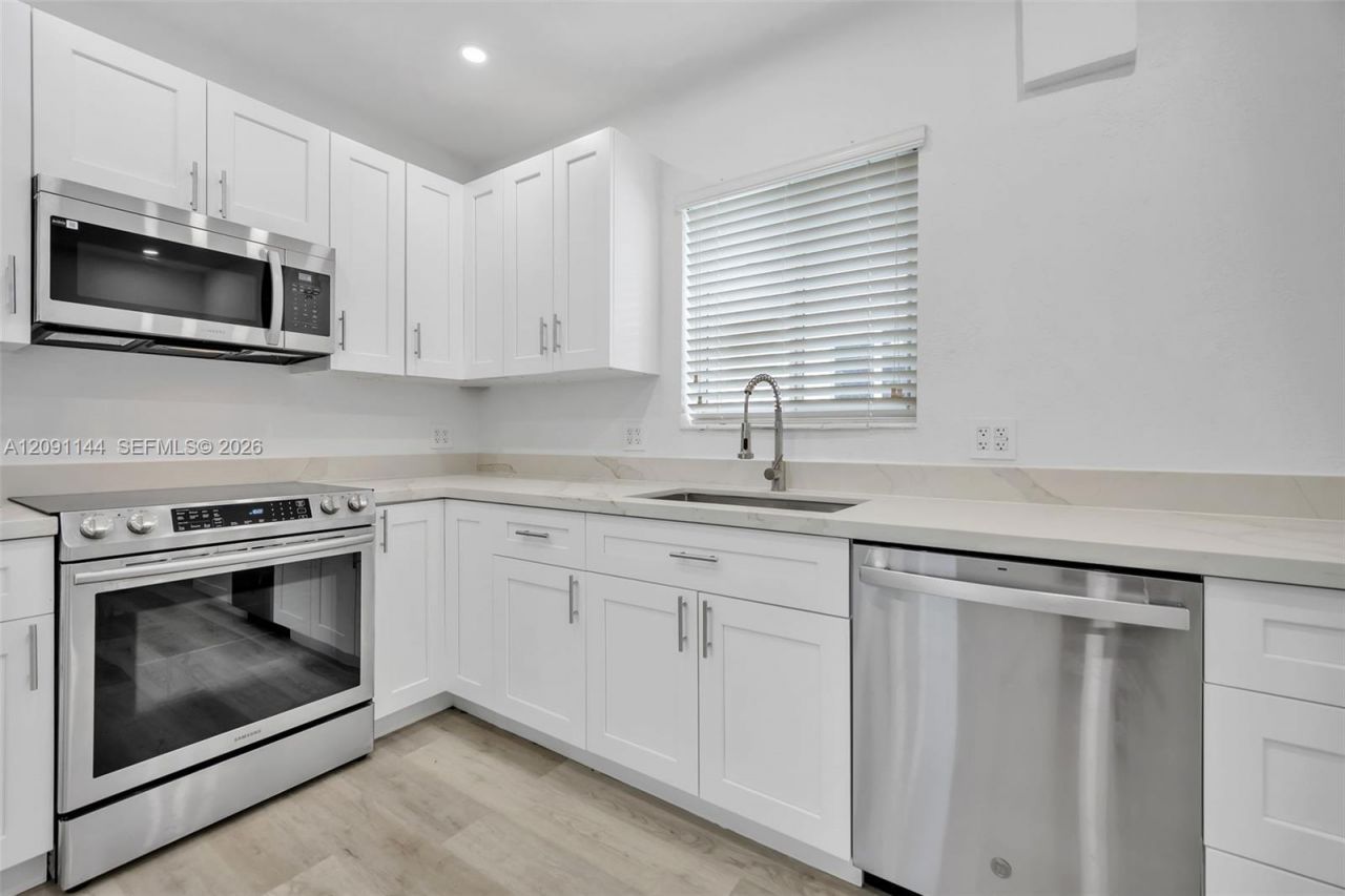 1401 NE 152nd St , North Miami Beach, FL 33162 Photo