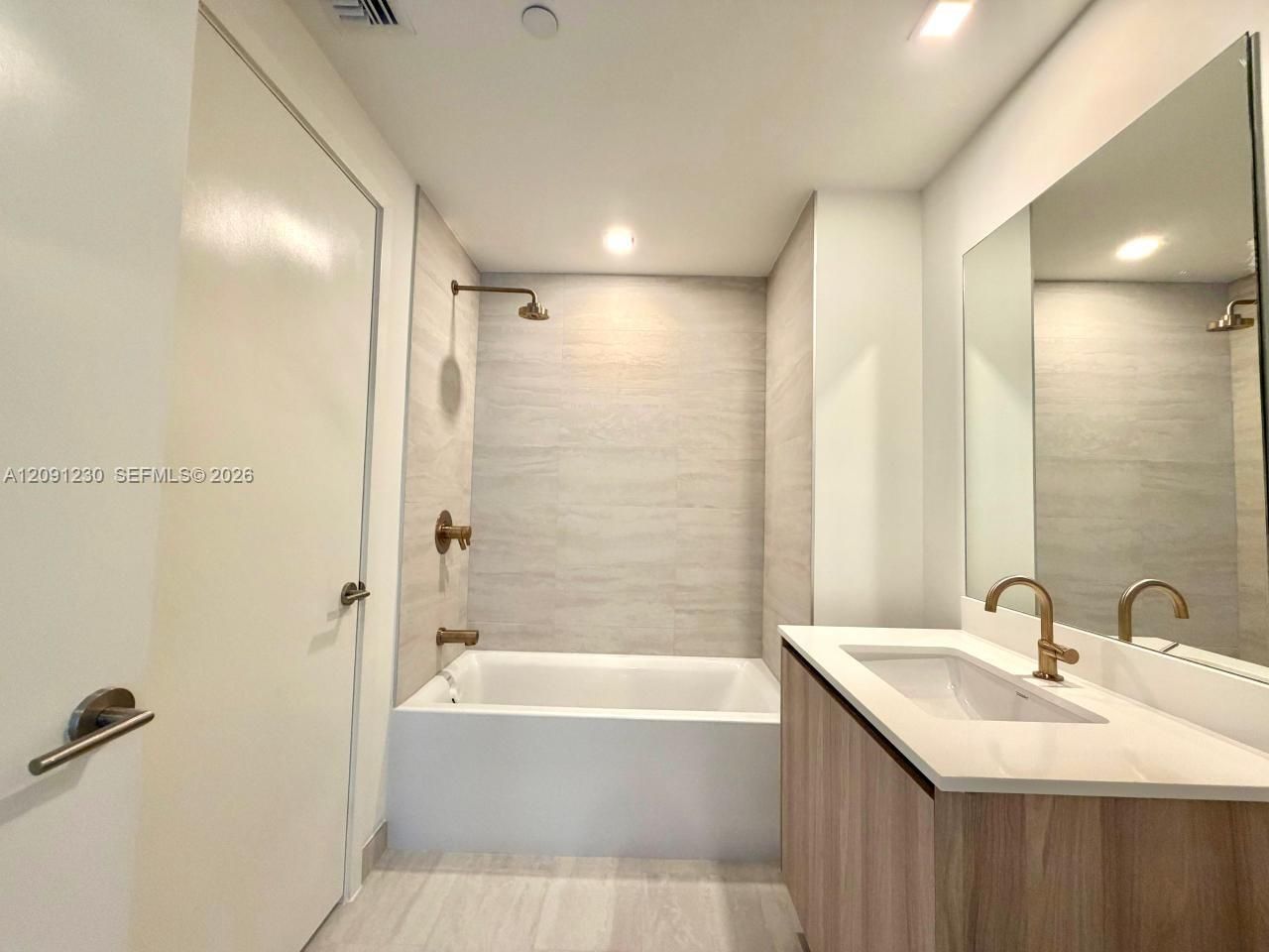 77 SE 5th St , Unit 2506, Miami, FL 33131 Photo