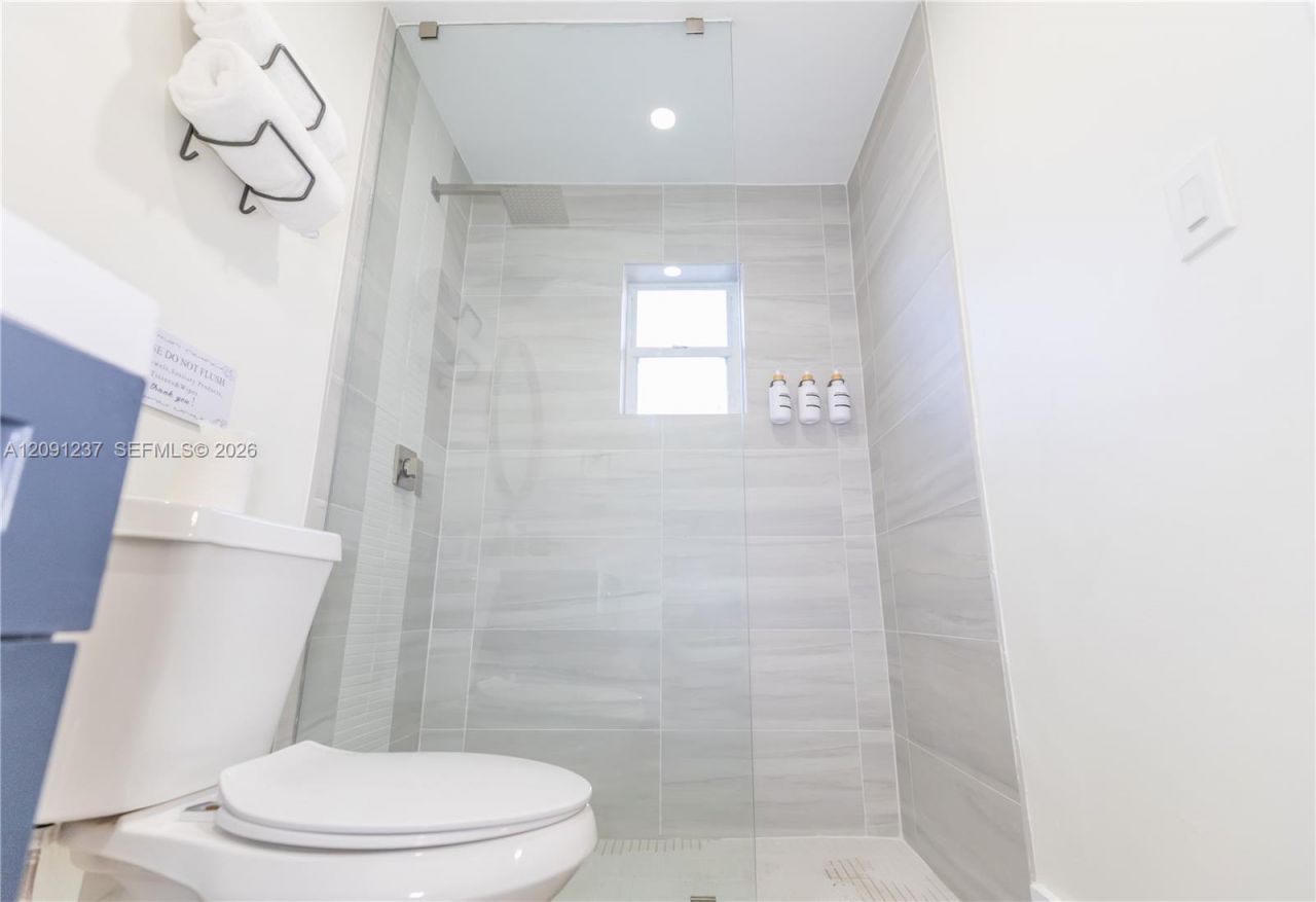 1836 NW 16th Ter , Unit 2, Miami, FL 33125 Photo