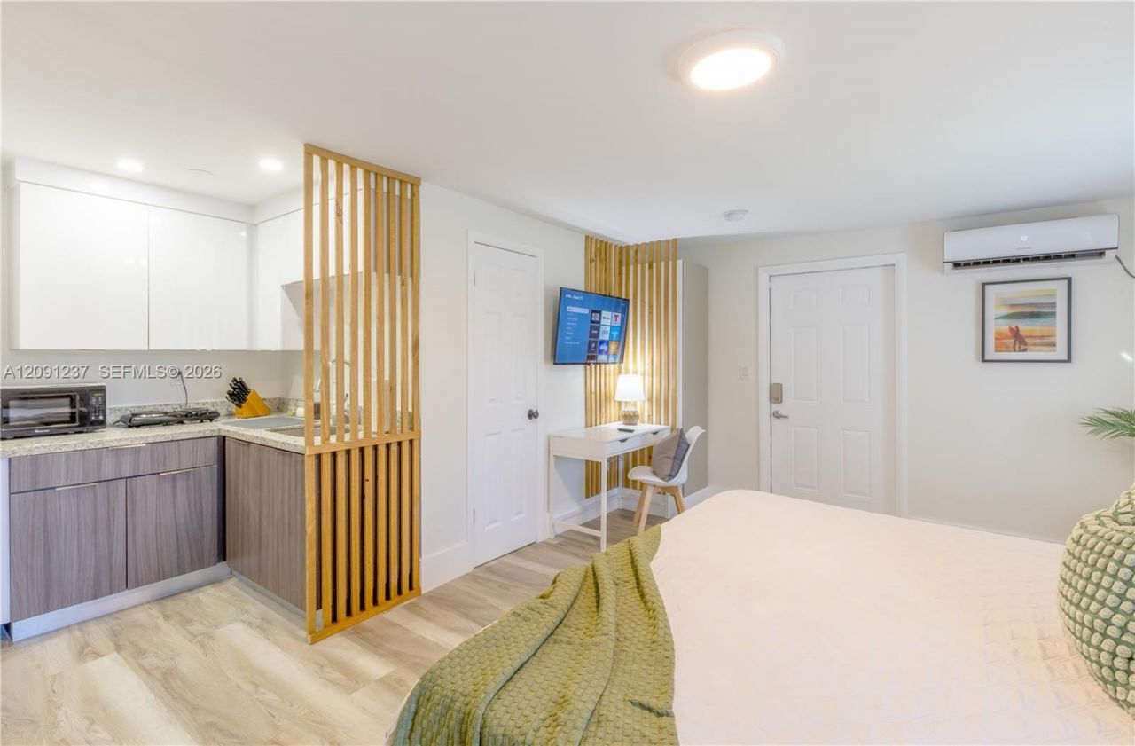 1836 NW 16th Ter , Unit 2, Miami, FL 33125 Photo