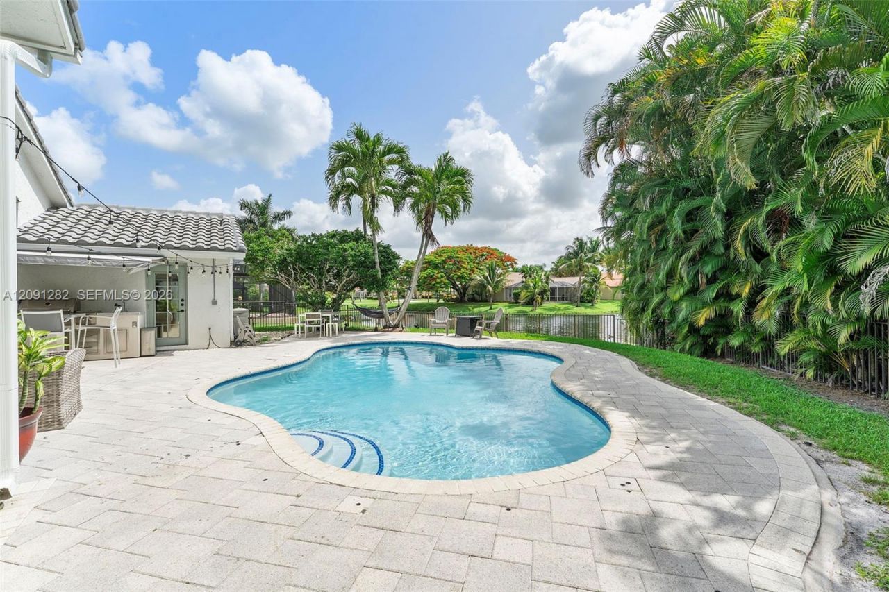 550 NW 110th Ave, Plantation, FL 33324 Photo