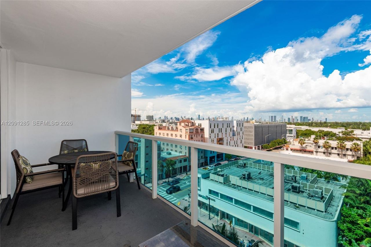 2301 Collins Ave , Unit 834, Miami Beach, FL 33139 Photo