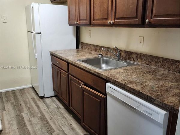 1201 Lake Victoria Dr , Unit E, West Palm Beach, FL 33411