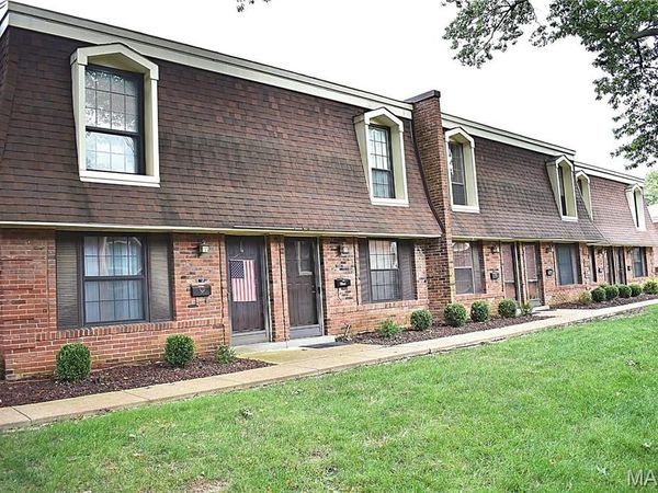 4236 Burnett Walk , St Louis, MO 63125