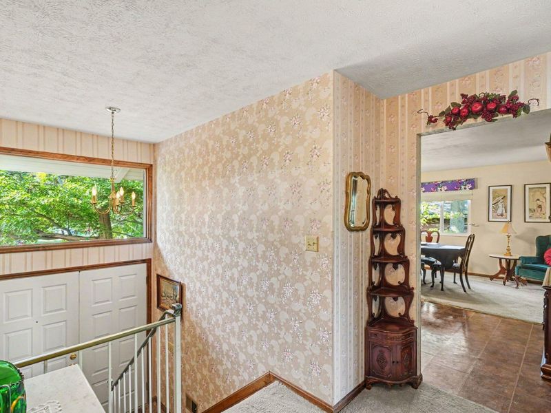 1756 Stony Point, Fort Wright, KY 41011 Photo 3
