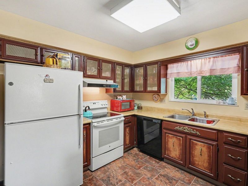 1756 Stony Point, Fort Wright, KY 41011 Photo 8