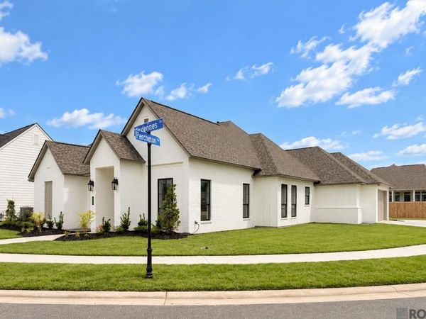 7025 Ardennes Dr, Baton Rouge, LA 70820