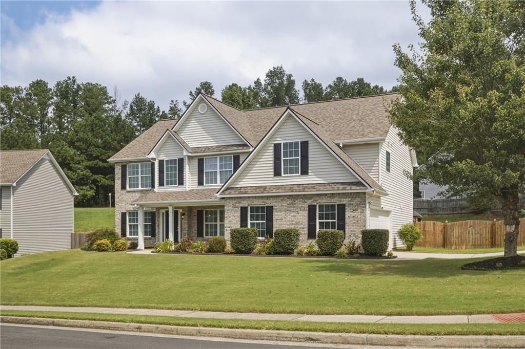 703 Country Grove Lane Auburn, GA 30011