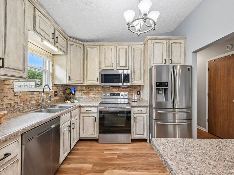 971 Ridenour Road, Gahanna, OH 43230 Photo 17