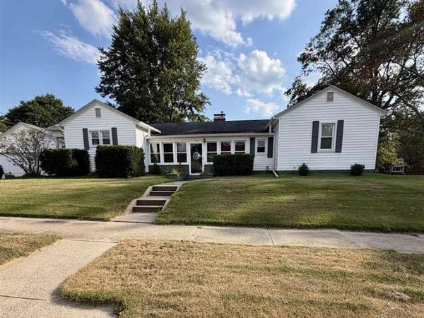 2305 Warren Street, Terre Haute, IN 47803