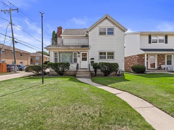 3957 E Holmes AVENUE, Cudahy, WI 53110