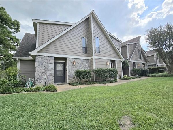500 ARIES Street, Unit 1B, Mandeville, LA 70471