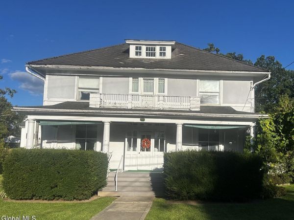 92 Champlain Avenue, Ticonderoga, NY 12883