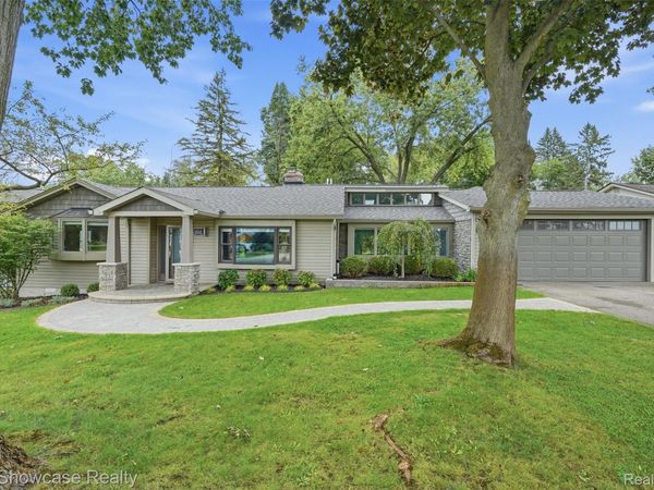 2152 Shankin Drive , Wolverine Lake Village, Mi 48390
