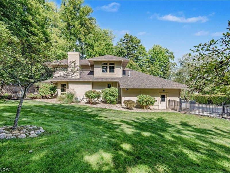 1040 Riverwoods Drive, Akron, OH 44313 Photo 40