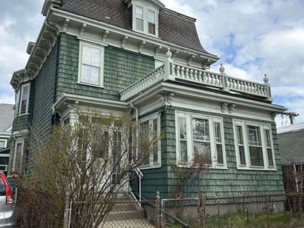 2301 Massachusetts Avenue, Unit 2, Cambridge, MA 02140
