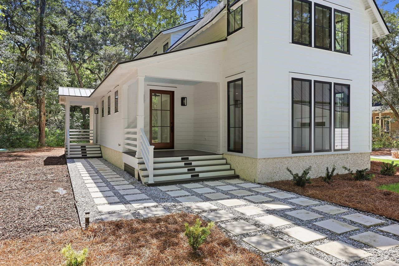 4 Blake Lane Photo 5