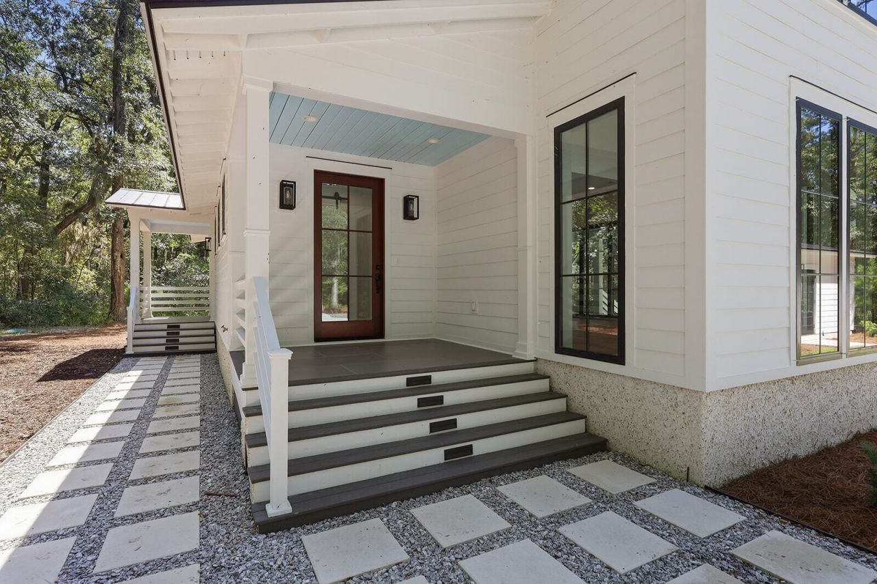 4 Blake Lane Photo 6