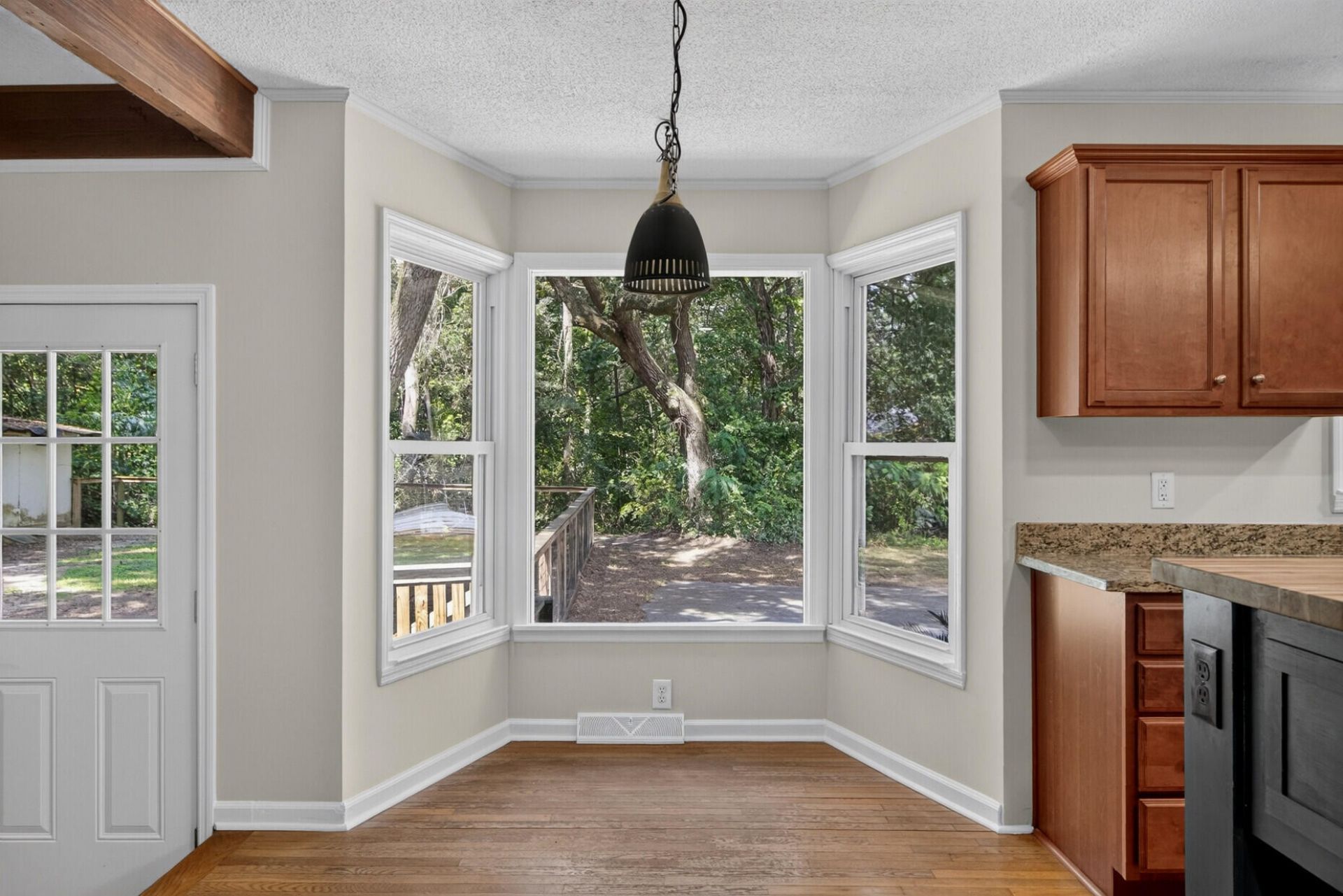 1070 Pine Street Photo 14