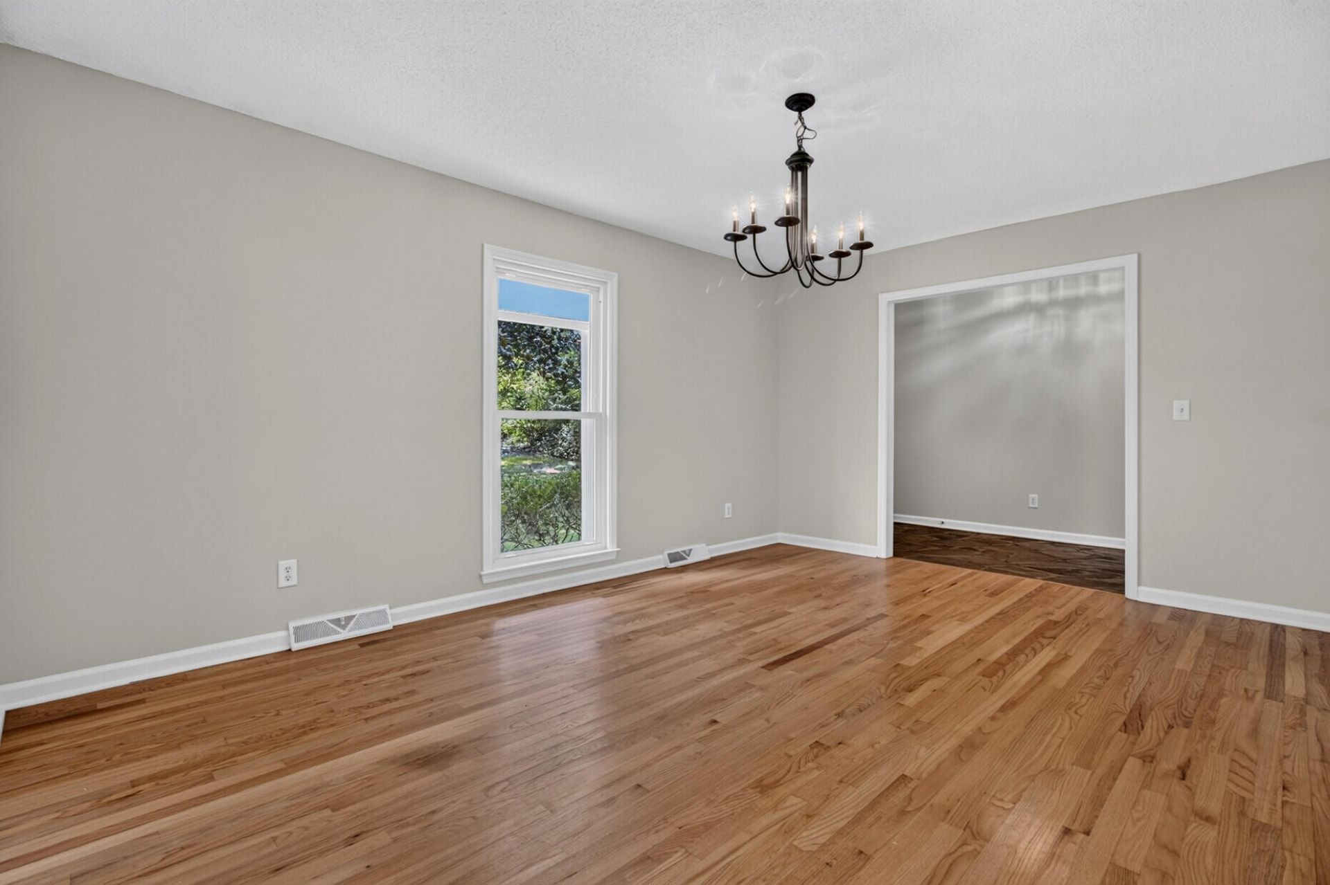 1070 Pine Street Photo 19