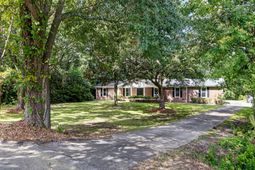 1070 Pine Street photo 4