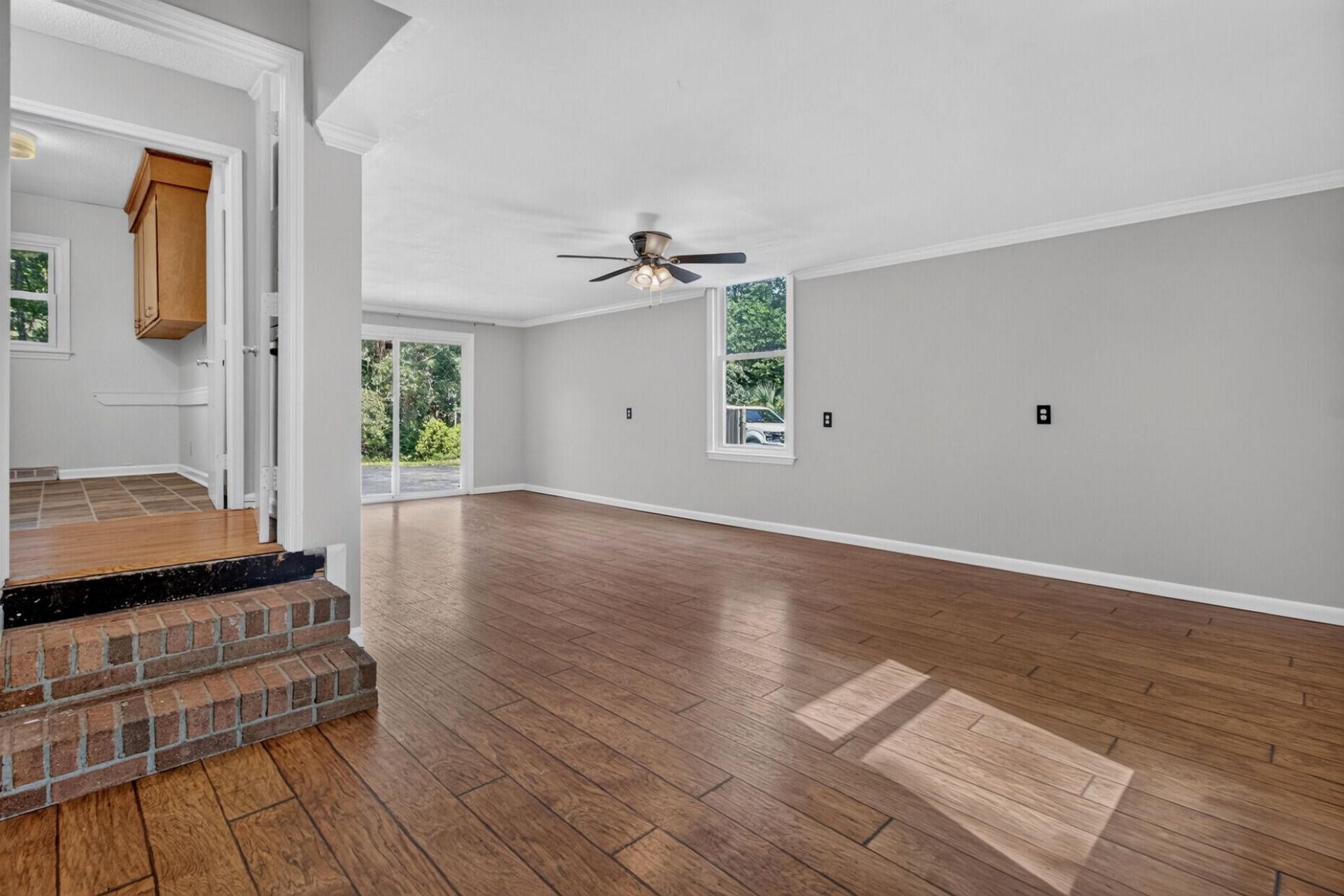 1070 Pine Street Photo 22
