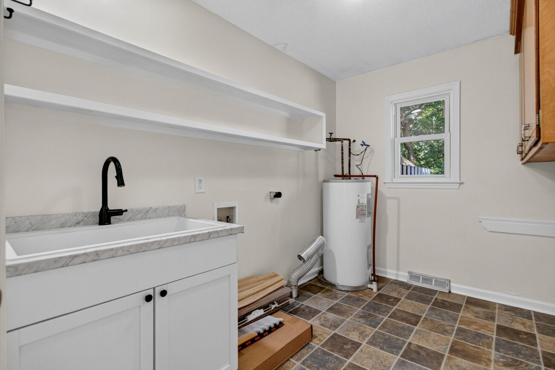 1070 Pine Street Photo 35