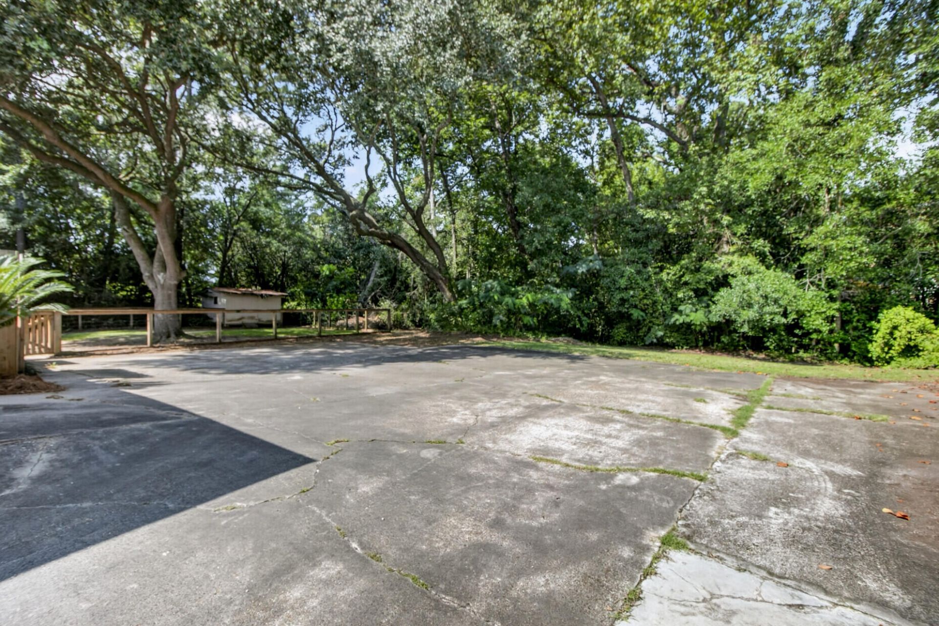 1070 Pine Street Photo 38