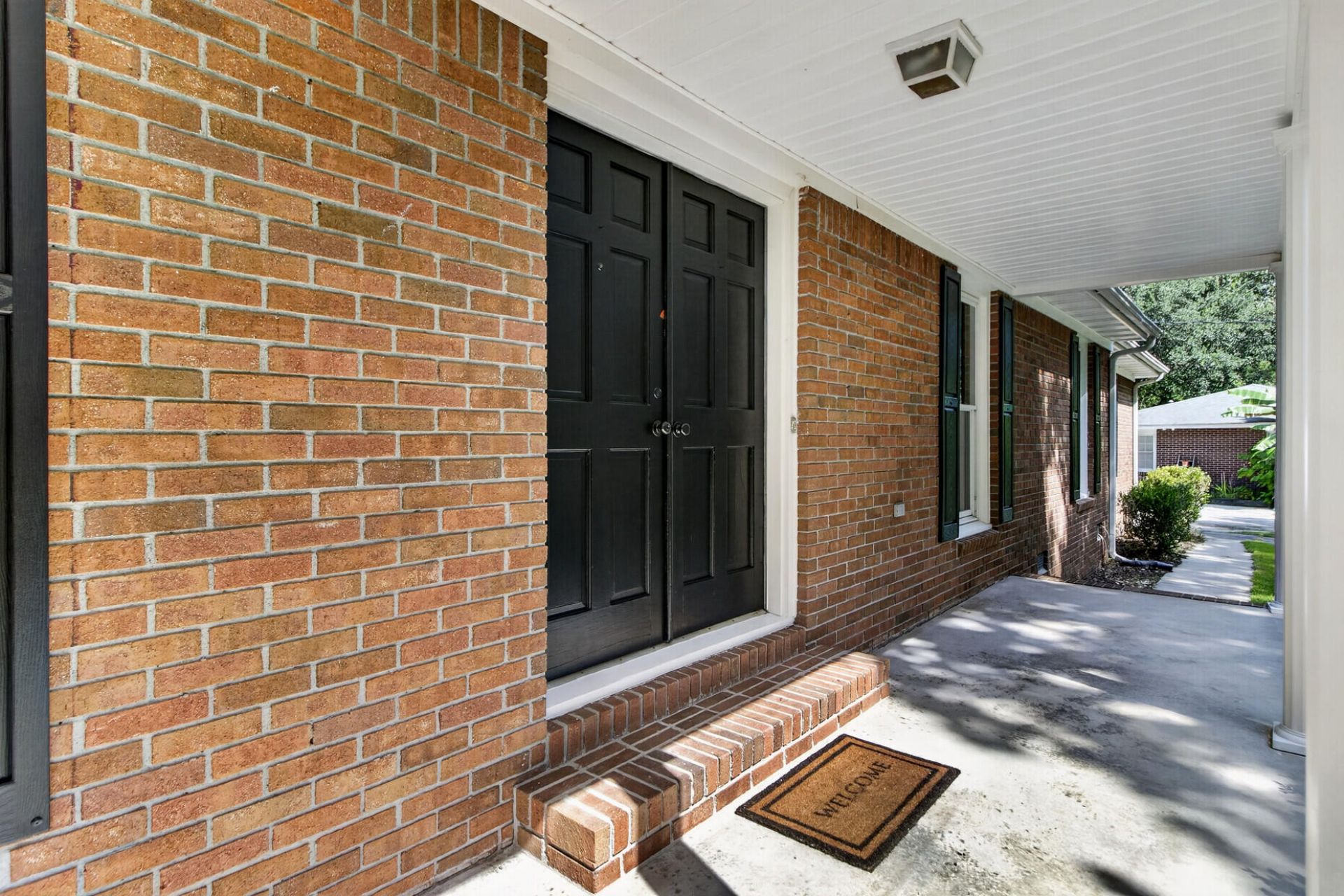 1070 Pine Street Photo 6