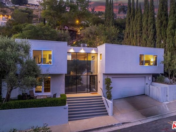 7561 Devista Drive, Los Angeles, CA 90046