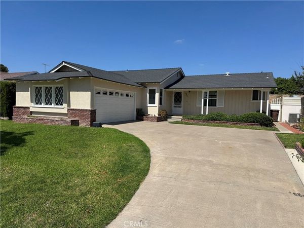 933 W Autumn Drive , Anaheim, CA 92805