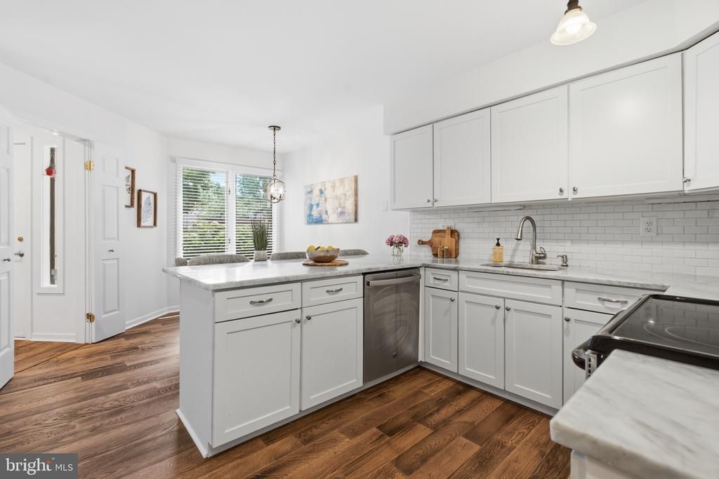 138 MONTROSE AVENUE, BRYN MAWR, PA 19010
