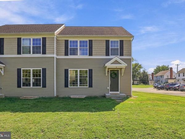 2 REGAL ALY, LANCASTER, PA 17601