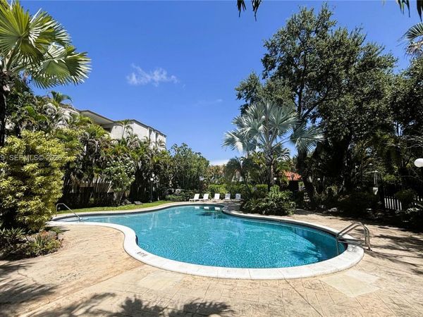 6900 N Kendall Dr , Unit A310, Pinecrest, FL 33156