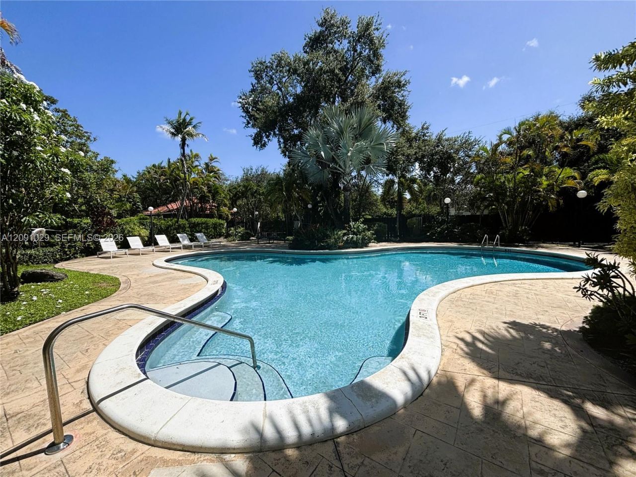 6900 N Kendall Dr , Unit A310, Pinecrest, FL 33156 Photo