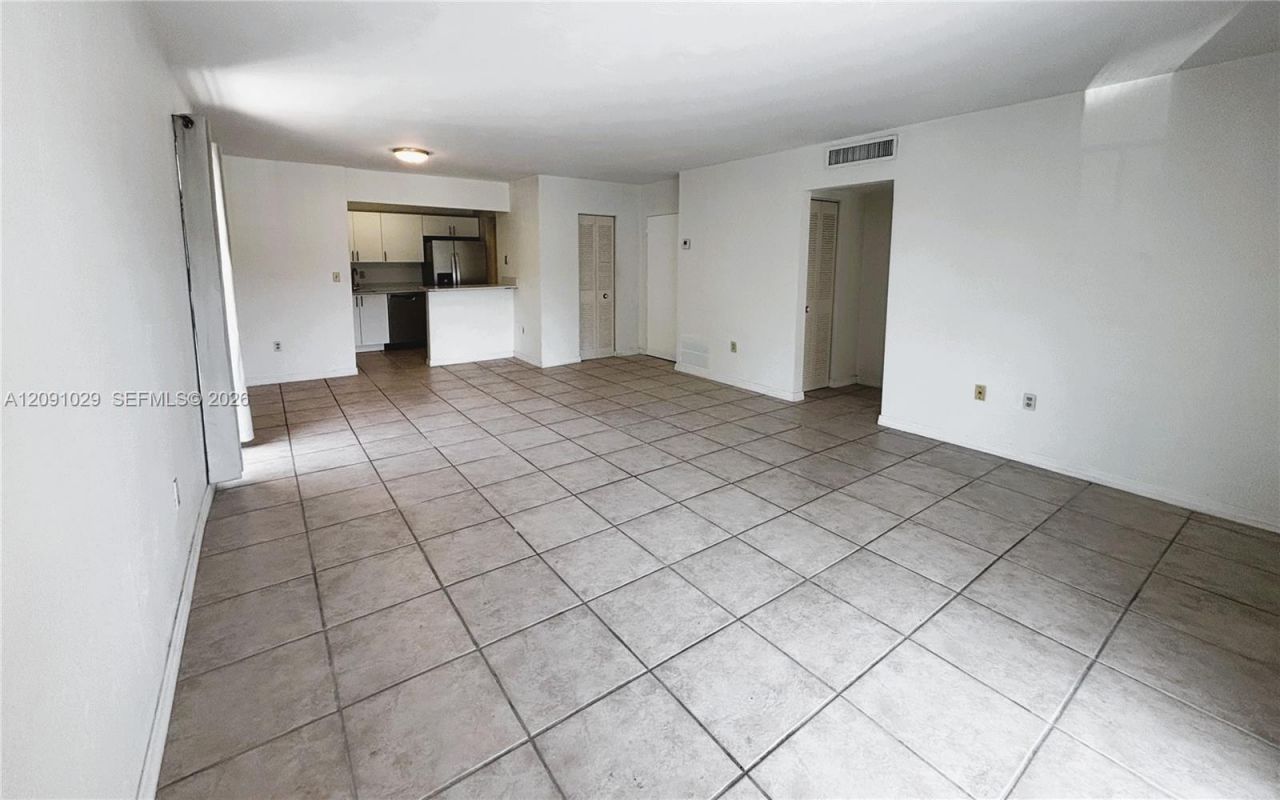 6900 N Kendall Dr , Unit A310, Pinecrest, FL 33156 Photo