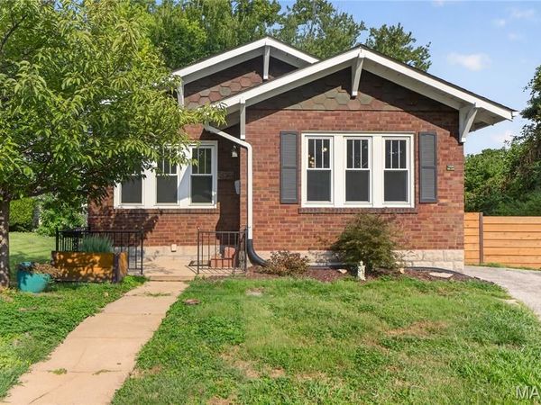 423 Heman Drive, Kirkwood, MO 63122