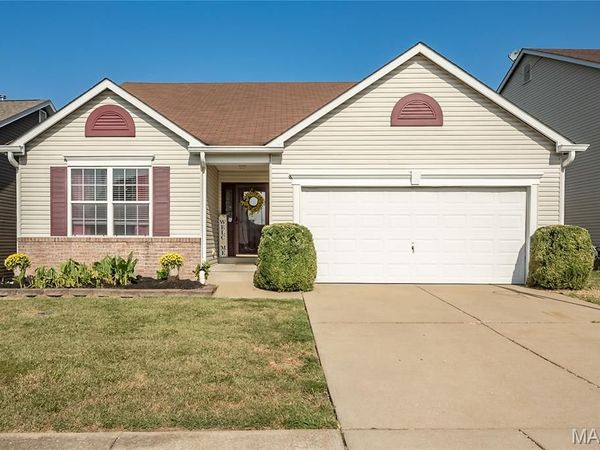 4617 Richmond Forest Drive, Florissant, MO 63034