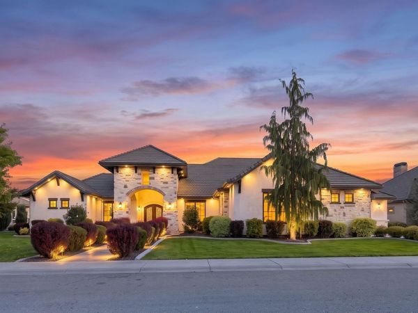 1410 W Sherington Ct, Eagle, ID 83616