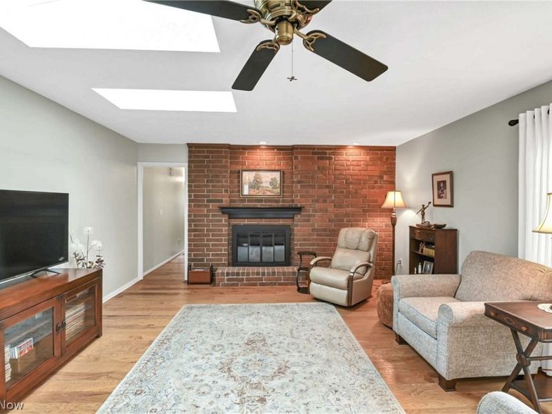 668 Sonora Court, Berea, OH 44017 Photo 10
