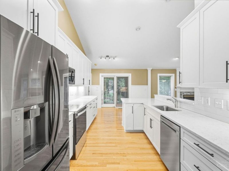 6515 Canterbury Drive, Middletown, OH 45005 Photo 13