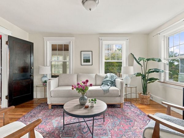 702-704 Mount Auburn St, Watertown, MA 02472